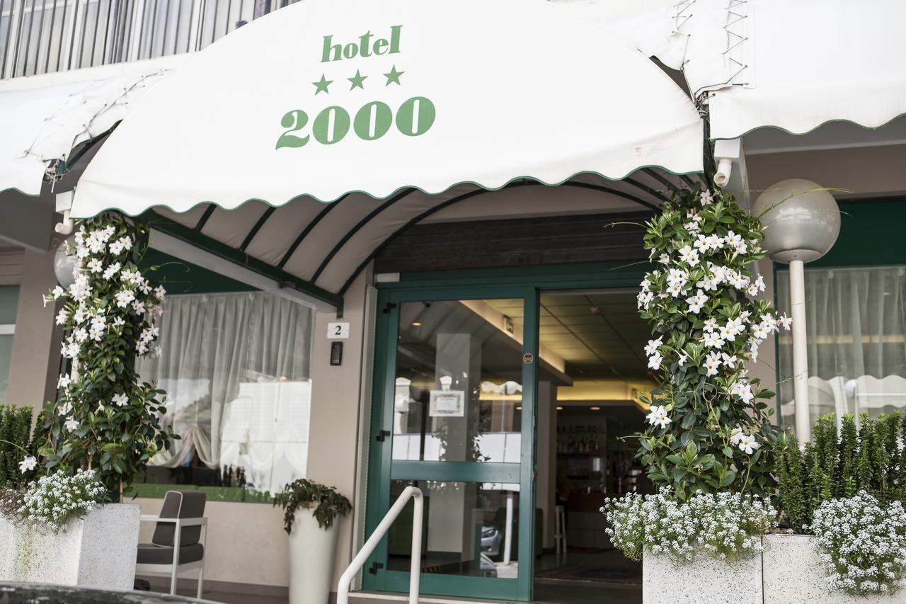 Hotel 2000 Rímini Exterior foto